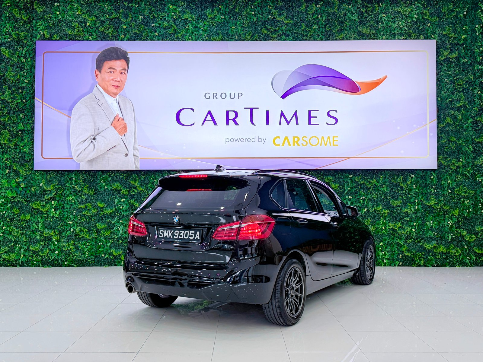 BMW 216i Active Tourer photo 2
